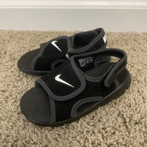 Nike Sunray adjust boy sandals 7c